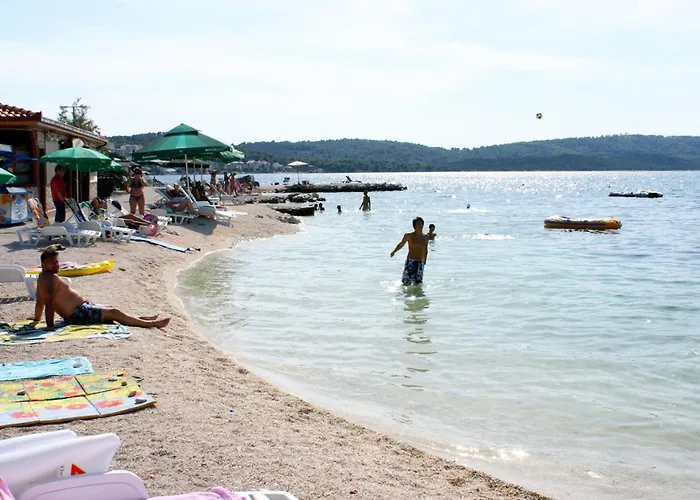 With Parking Space Okrug Gornji, Ciovo - 22441 Apartment *