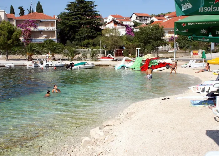 With Parking Space Okrug Gornji, Ciovo - 22441 Trogir